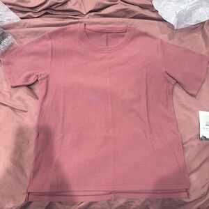 Elegant Mauve Short Sleeve Top